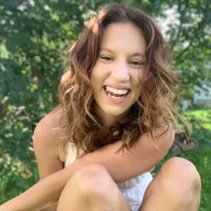 Meet your Posher, Lillian